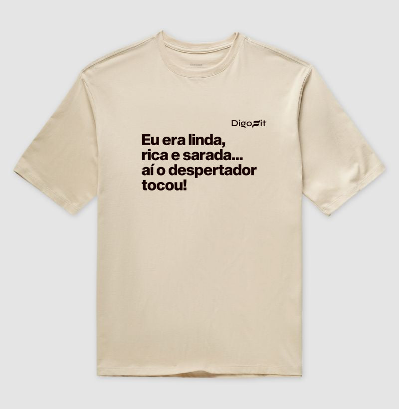 OVERSIZED ACADEMIA LINDA RICA E SARADA