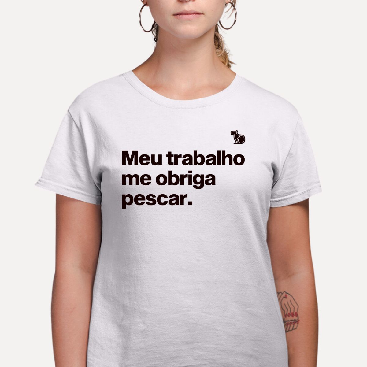 CAMISETA MEU TRABALHO ME OBRIGA PESCAR