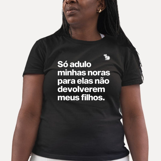 CAMISETA EU ADULO MEU GENRO / NORA