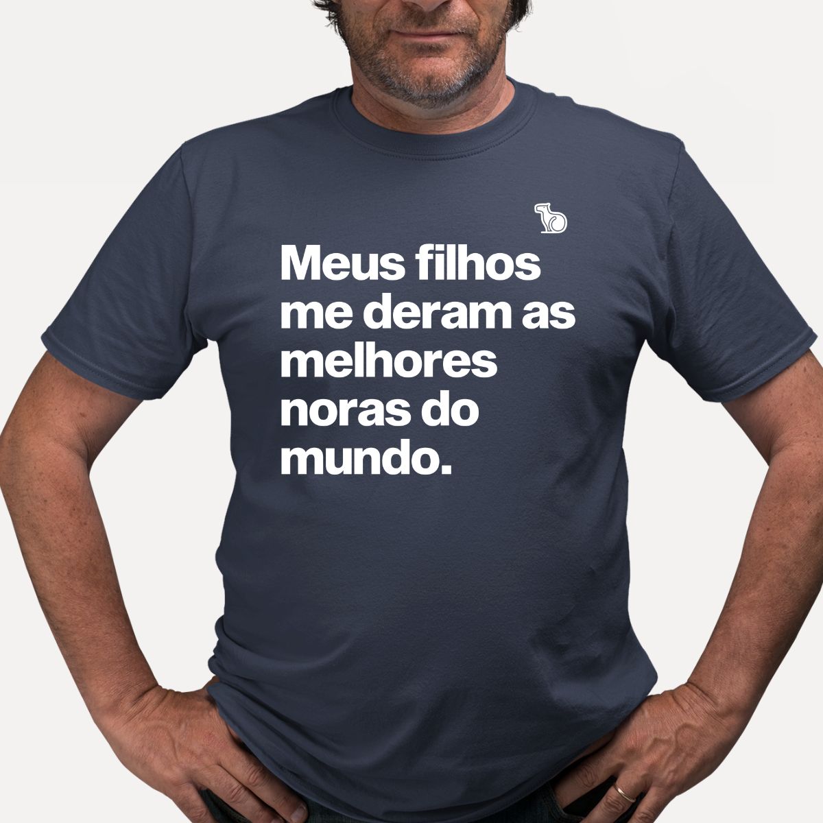 CAMISETA MEUS FILHOS ME DERAM AS MELHORES NORAS DO MUNDO
