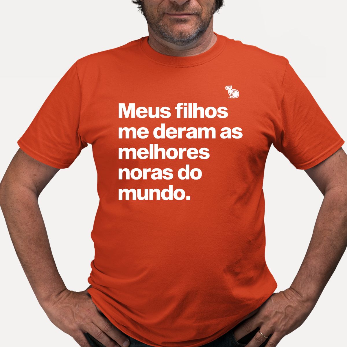 CAMISETA MEUS FILHOS ME DERAM AS MELHORES NORAS DO MUNDO