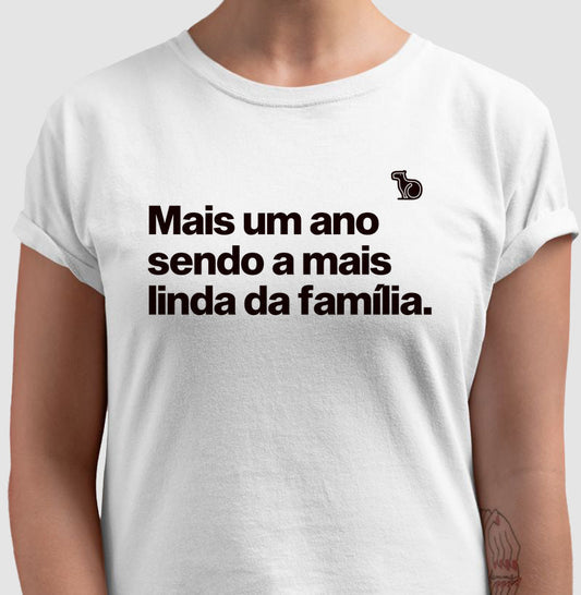 CAMISETA / CROPPED ANO NOVO MAIS UM ANO SENDO A MAIS LINDA