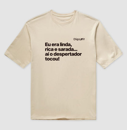 OVERSIZED ACADEMIA LINDA RICA E SARADA
