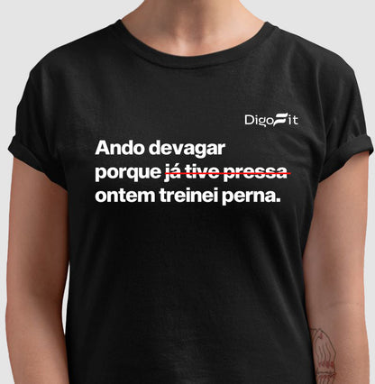 ONTEM EU TREINEI PERNA