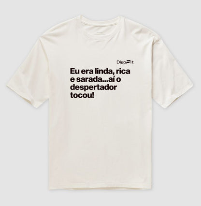 OVERSIZED ACADEMIA LINDA RICA E SARADA