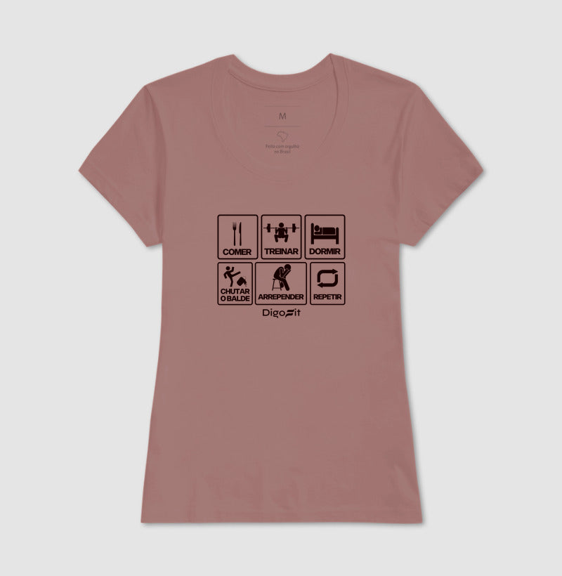 CAMISETA ACADEMIA CHUTANDO O BALDE