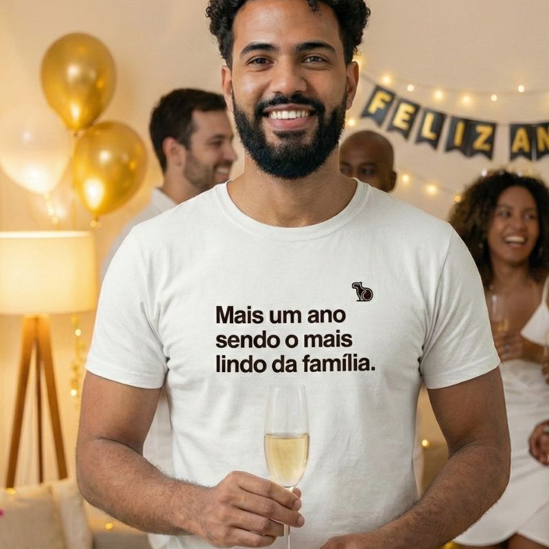 CAMISETA ANO NOVO MAIS UM ANO SENDO O MAIS LINDO