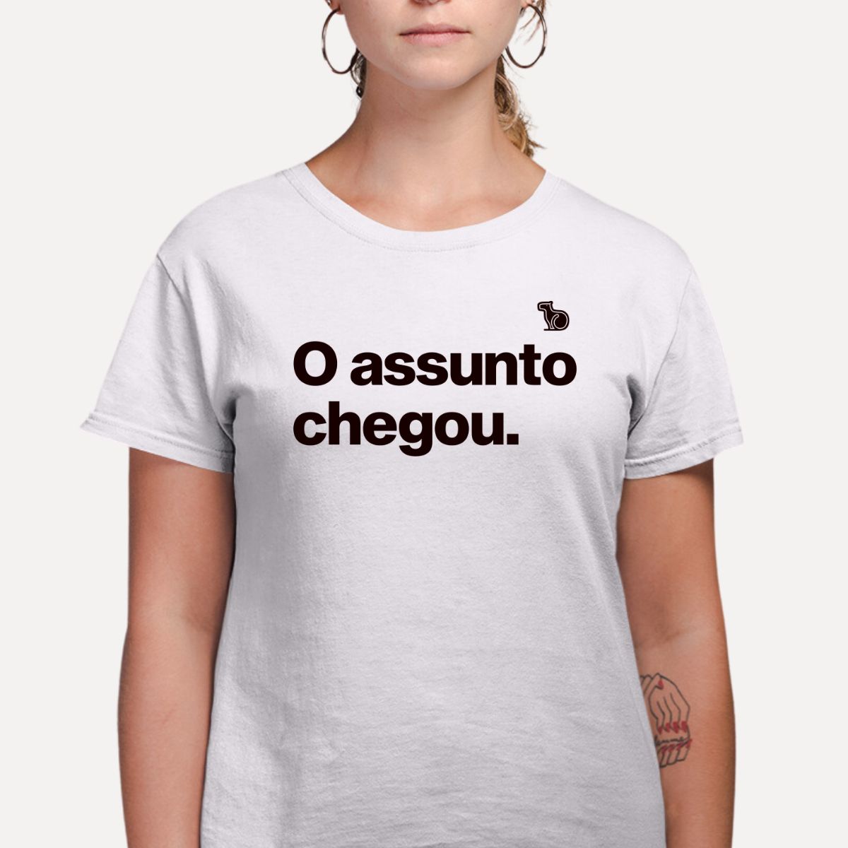 CAMISETA O ASSUNTO CHEGOU