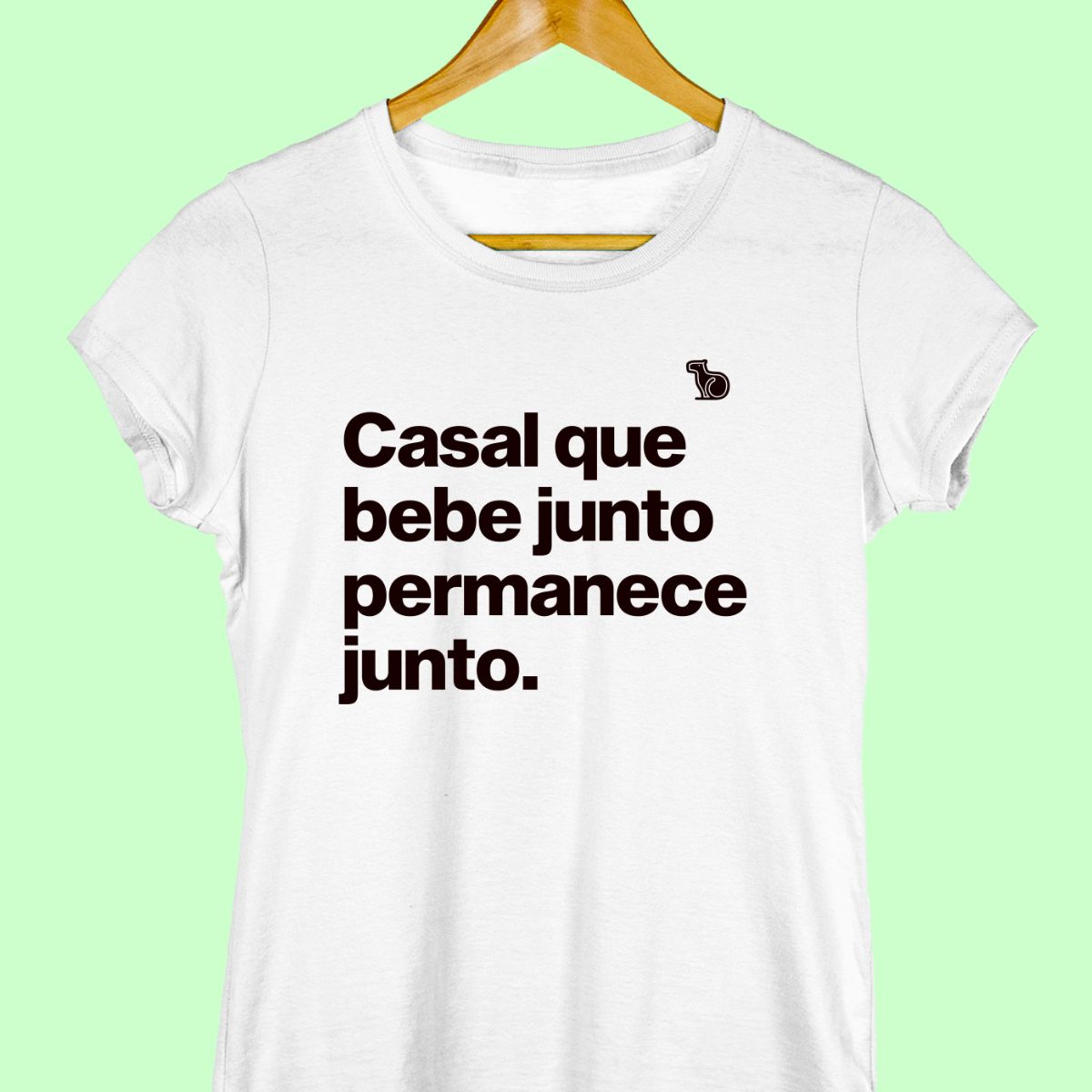 CAMISETA CASAL QUE BEBE JUNTO