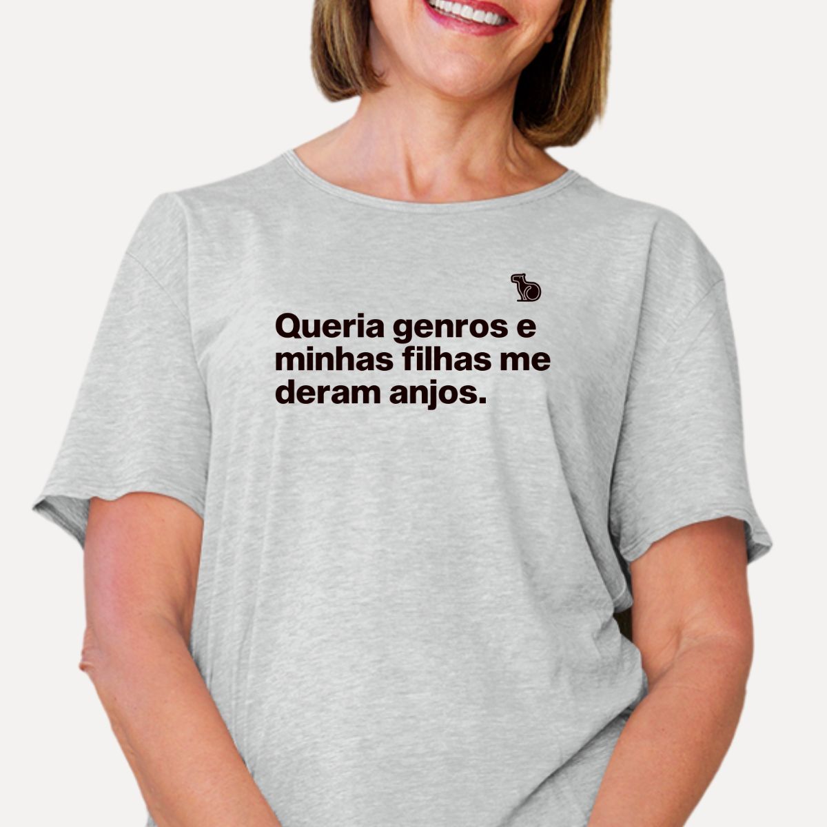 CAMISETA QUERIA GENROS E MINHAS FILHAS ME DERAM ANJOS