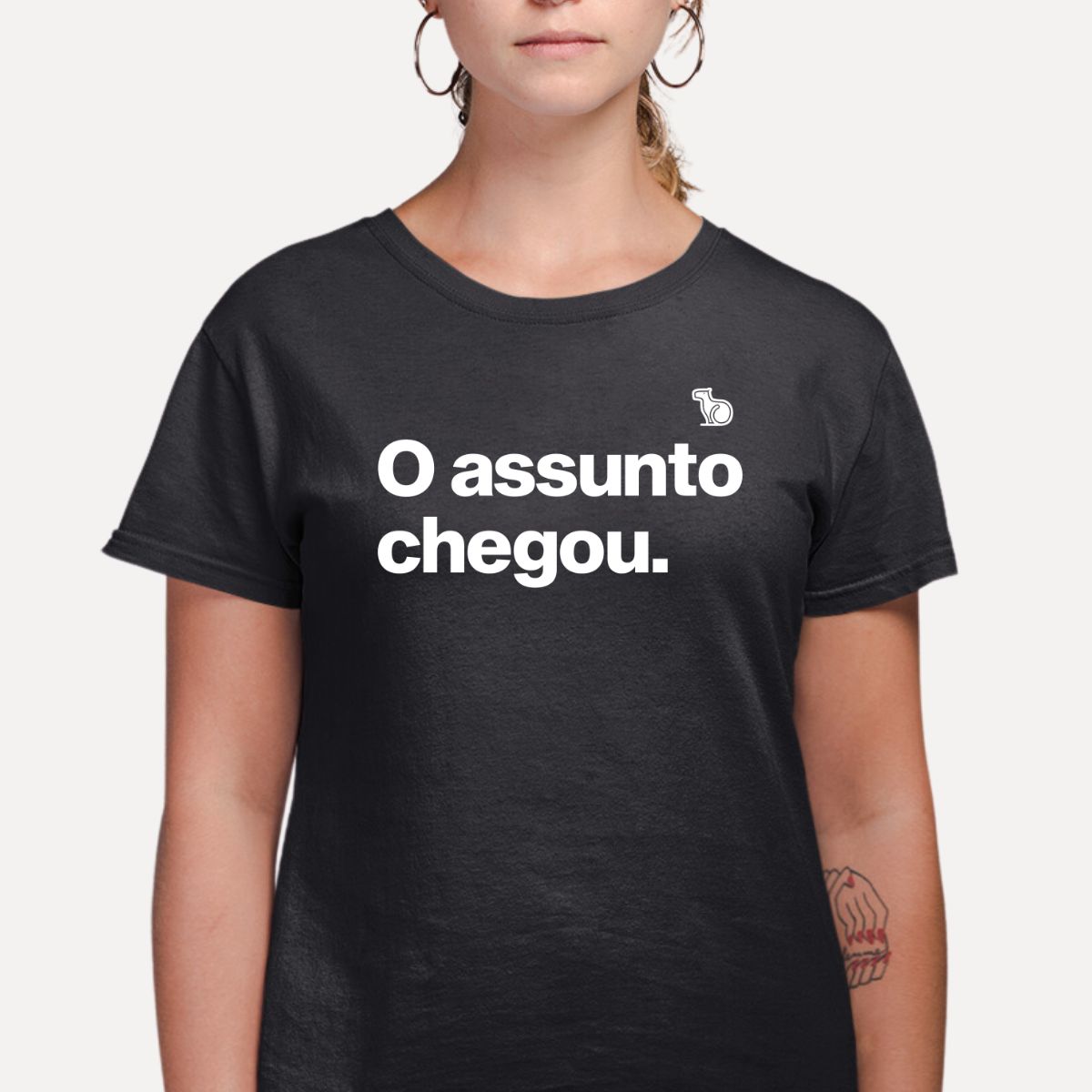 CAMISETA O ASSUNTO CHEGOU