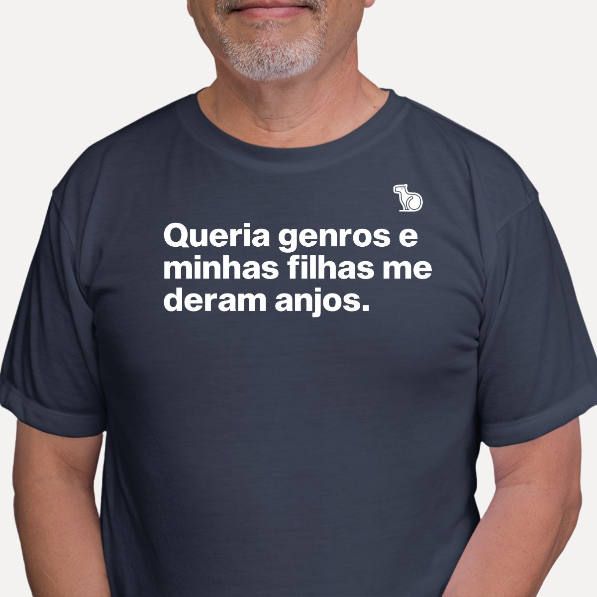 CAMISETA QUERIA GENROS E MINHAS FILHAS ME DERAM ANJOS