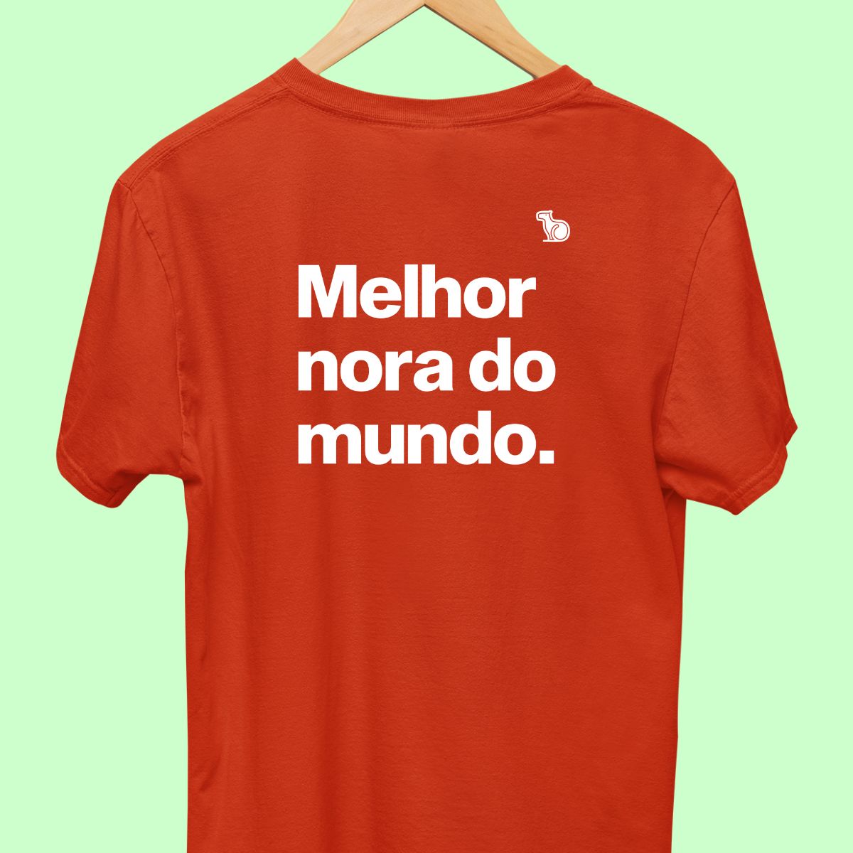 Camiseta com a frase "Melhor nora do mundo." masculina vermelha.