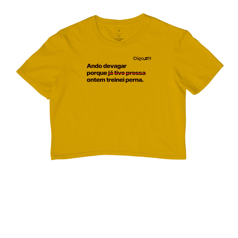 CROPPED ACADEMIA ONTEM EU TREINEI PERNA