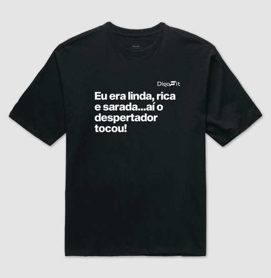 OVERSIZED ACADEMIA LINDA RICA E SARADA